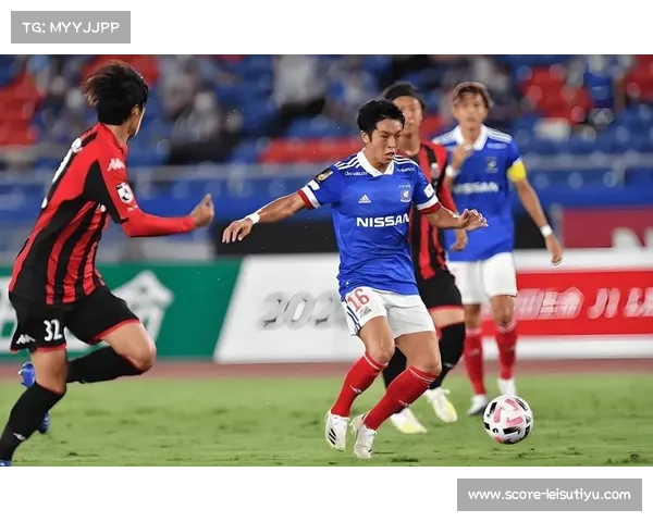 横滨水手3-0完胜冈山绿雉 攻防两端展现强大统治力 横滨水手3-0完胜冈山绿雉 攻防两端展现强大统治力
